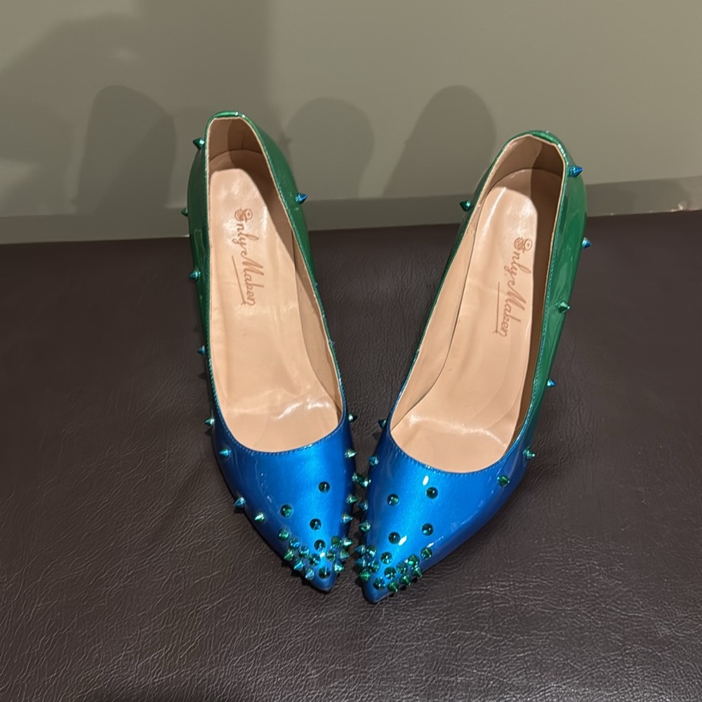 Step into the New Year with Sass & Class! - Picture 4 of 6